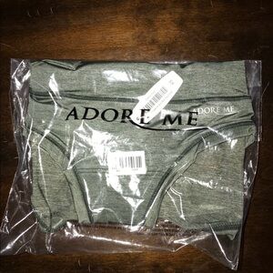 🌸NWT- Adore Me panties size XS